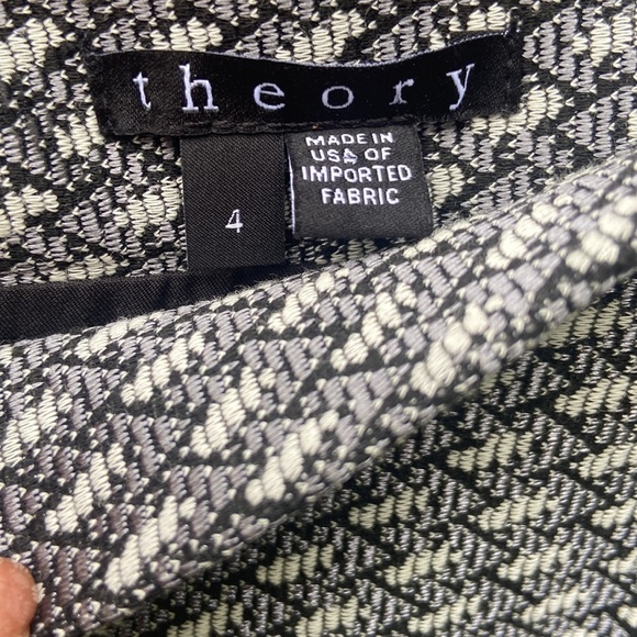 Theory Zaikin B2 Knit Flare Skirt Women's Size 4 - Picture 7 of 8